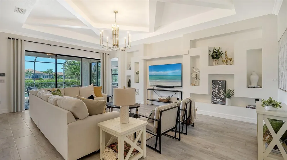 7005 WHITTLEBURY TRAIL Lakewood Ranch, FL 34202