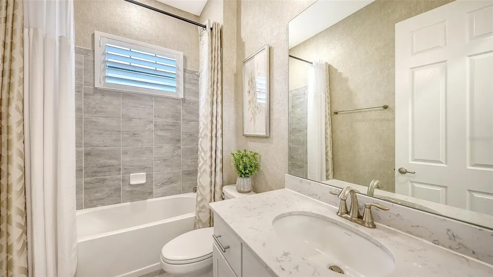 7005 WHITTLEBURY TRAIL Lakewood Ranch, FL 34202