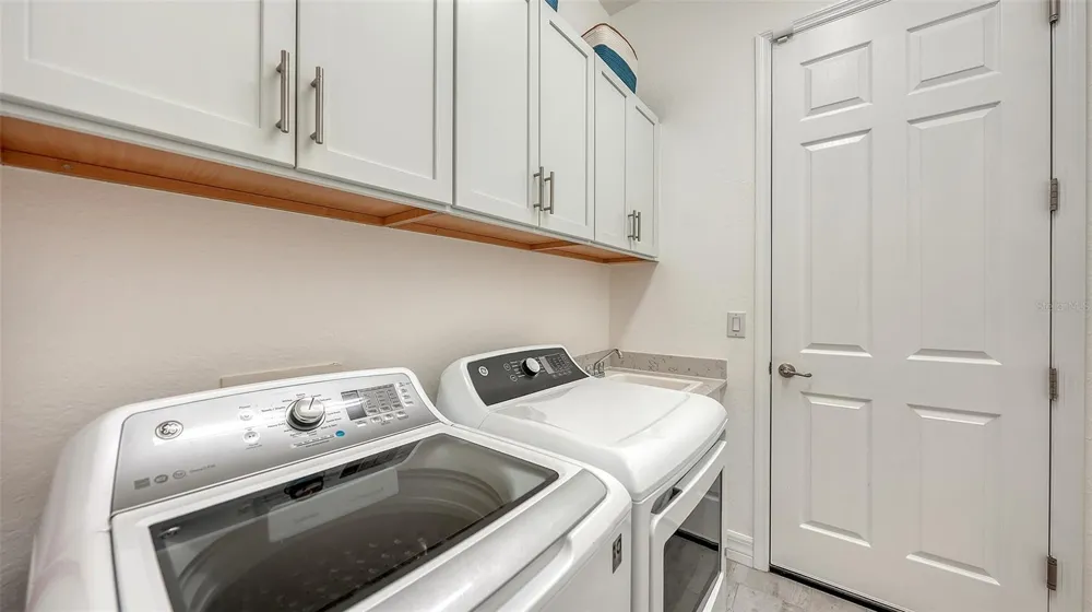 7005 WHITTLEBURY TRAIL Lakewood Ranch, FL 34202