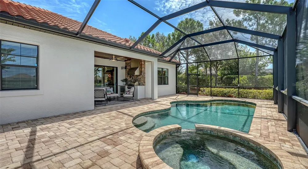 7005 WHITTLEBURY TRAIL Lakewood Ranch, FL 34202
