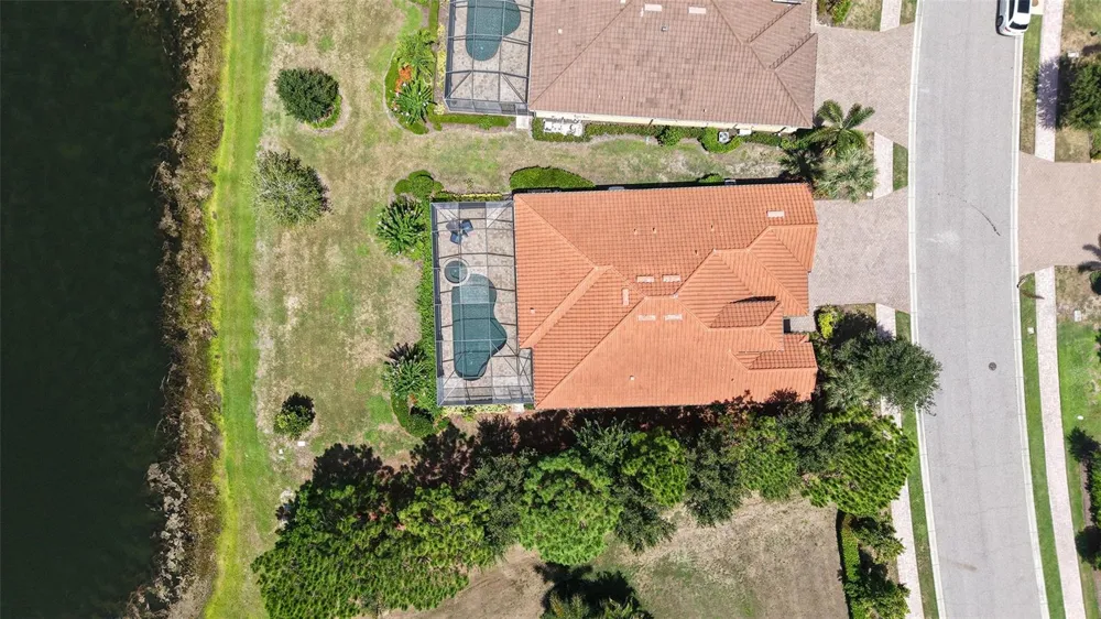 7005 WHITTLEBURY TRAIL Lakewood Ranch, FL 34202