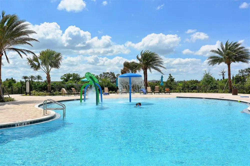7005 WHITTLEBURY TRAIL Lakewood Ranch, FL 34202