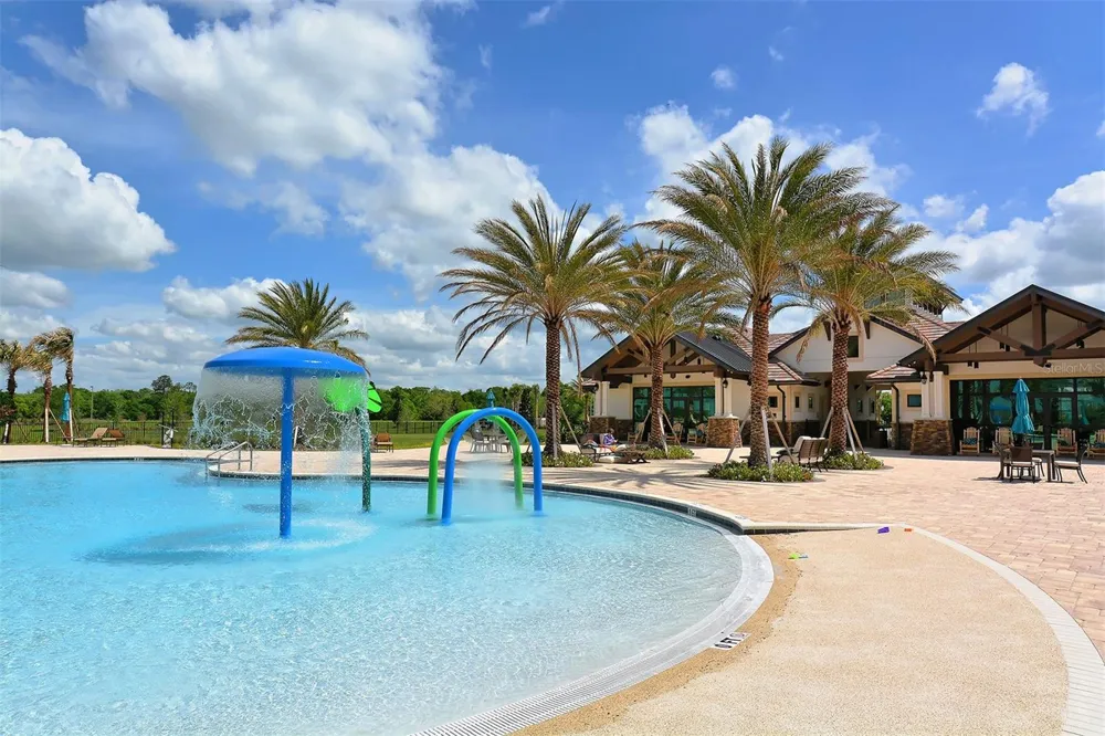 7005 WHITTLEBURY TRAIL Lakewood Ranch, FL 34202