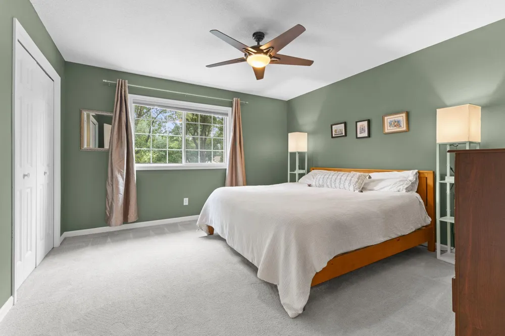 1860 Mcmenemy Street #K Maplewood, MN 55117