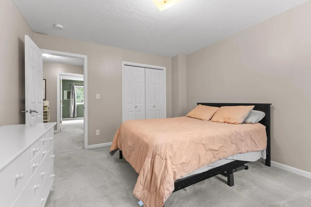 1860 Mcmenemy Street #K Maplewood, MN 55117