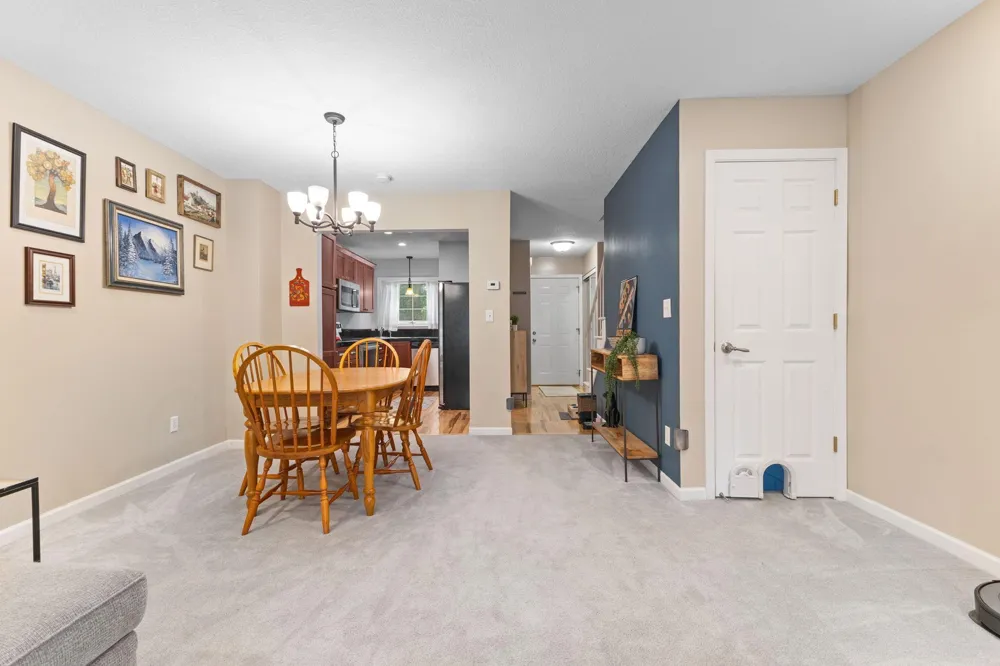 1860 Mcmenemy Street #K Maplewood, MN 55117