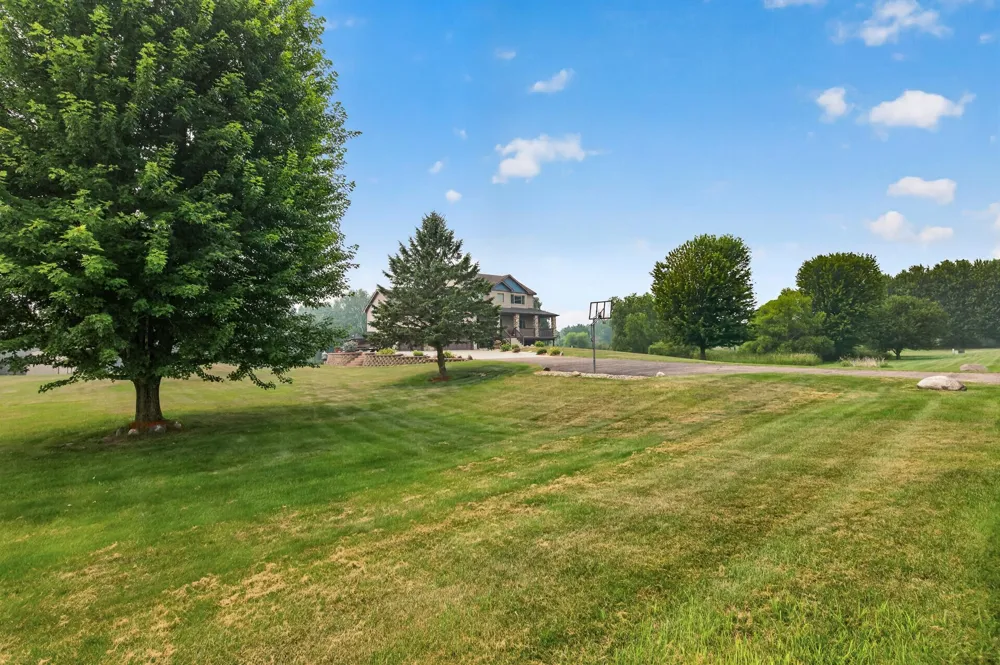 5524 188th Avenue NE Wyoming, MN 55092