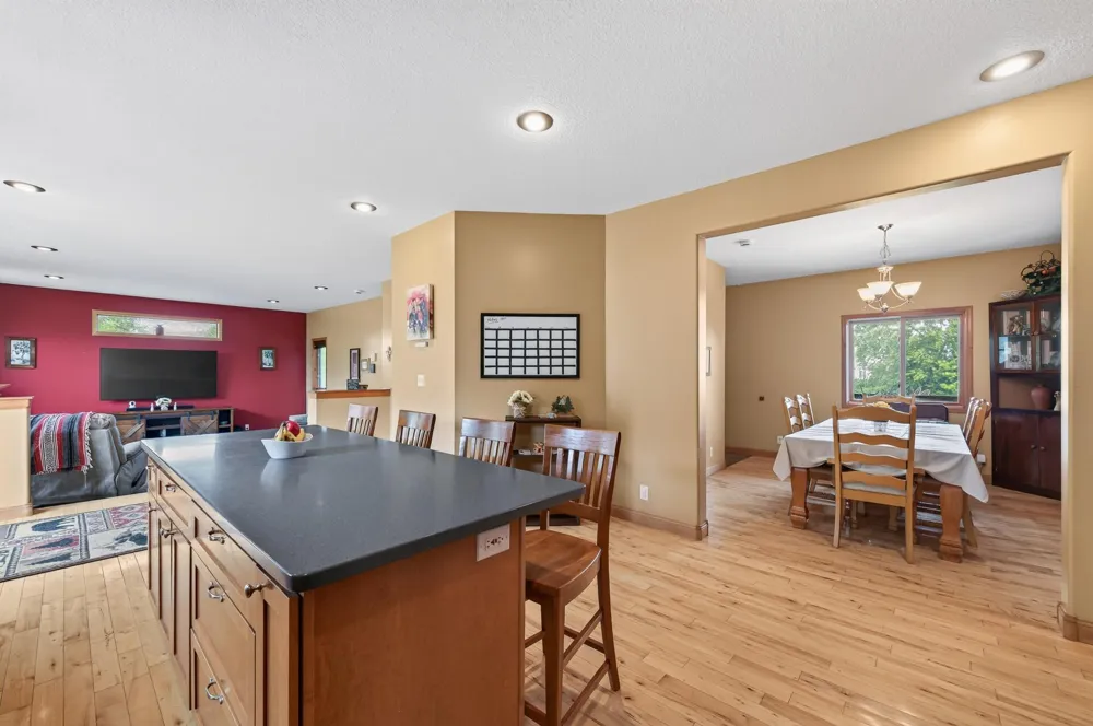 5524 188th Avenue NE Wyoming, MN 55092
