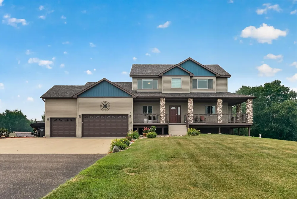 5524 188th Avenue NE Wyoming, MN 55092
