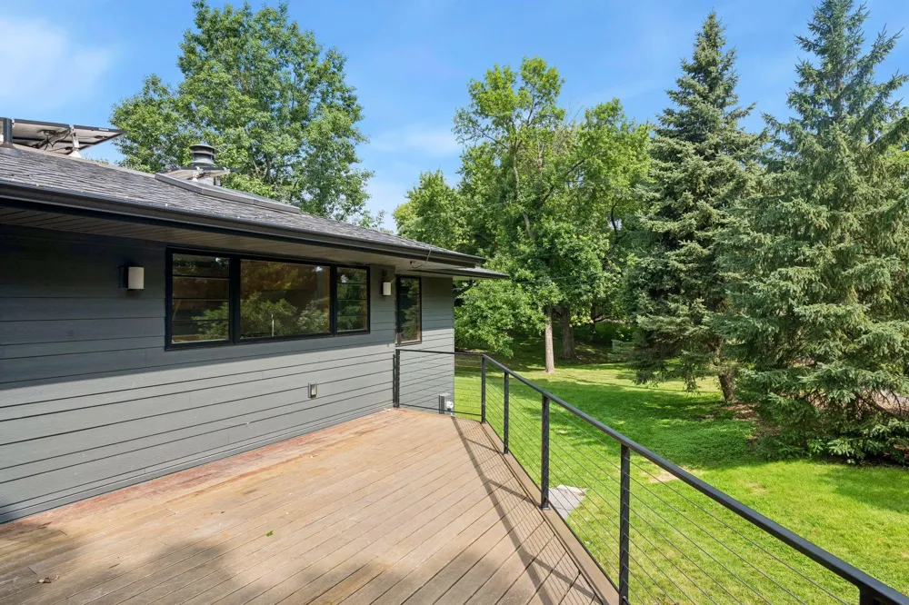 6216 Maloney Avenue Edina, MN 55343