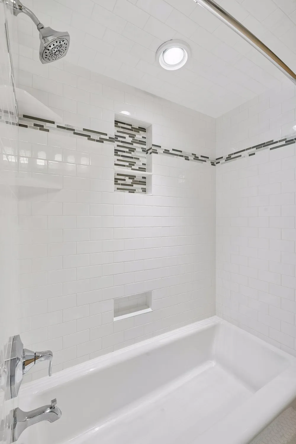 6216 Maloney Avenue Edina, MN 55343