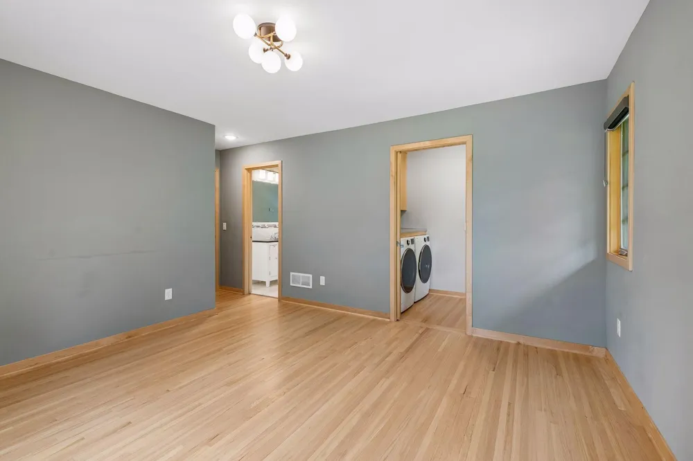 6216 Maloney Avenue Edina, MN 55343