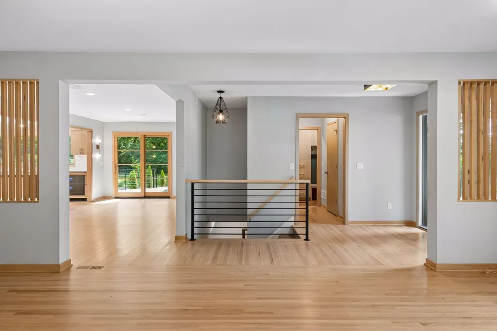 6216 Maloney Avenue Edina, MN 55343