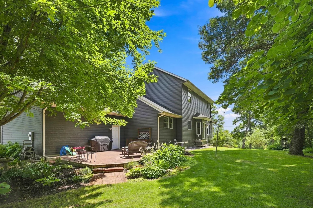 9358 134th Avenue SE Becker, MN 55308