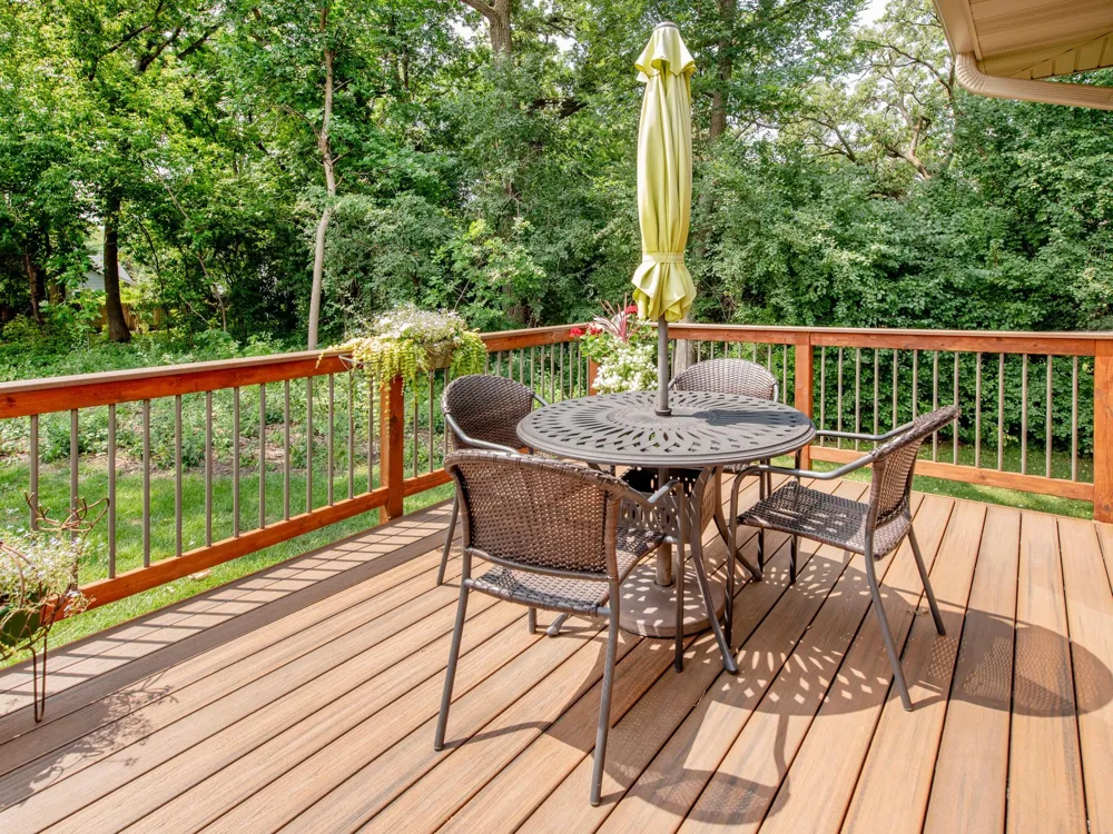 2621 Cardinal Court North Saint Paul, MN 55109