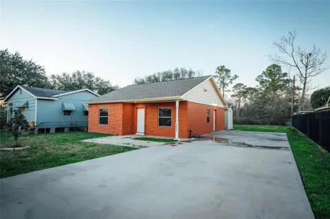 5617 Schutz Street