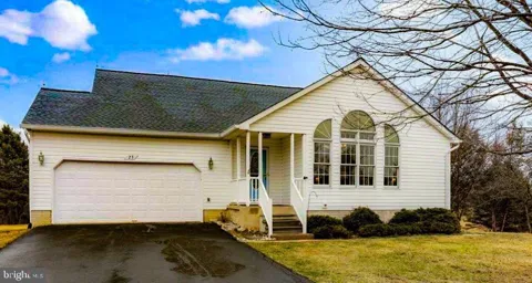 23 TEAKWOOD COURT