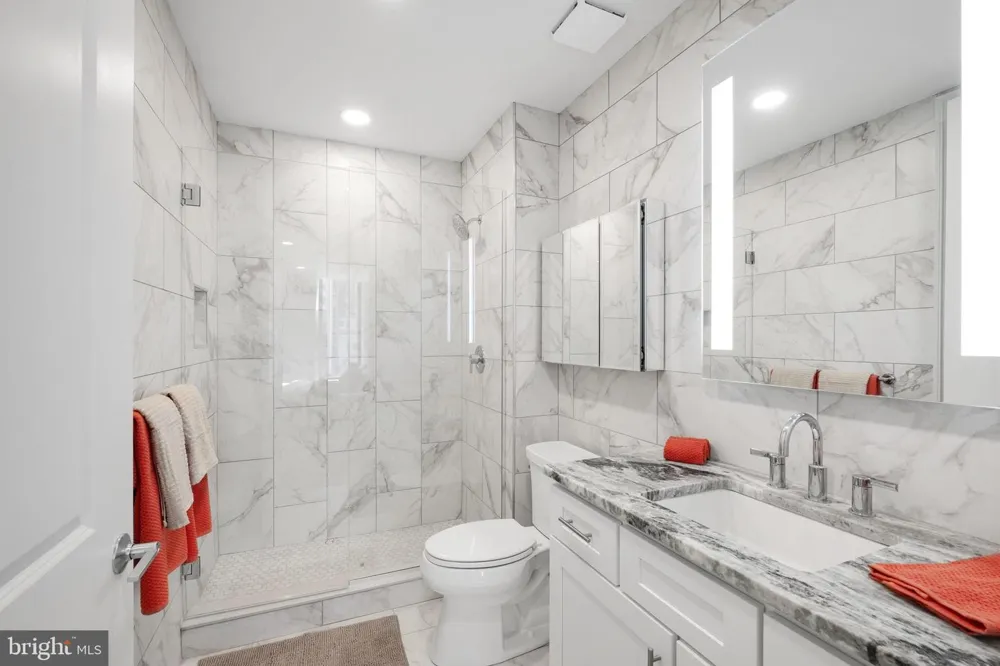 1601 CHERRY STREET #723 Philadelphia, PA 19102