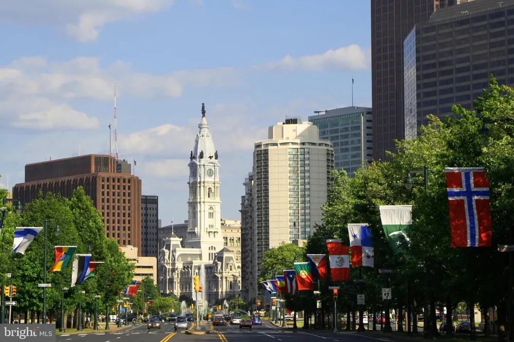 1601 CHERRY STREET #723 Philadelphia, PA 19102