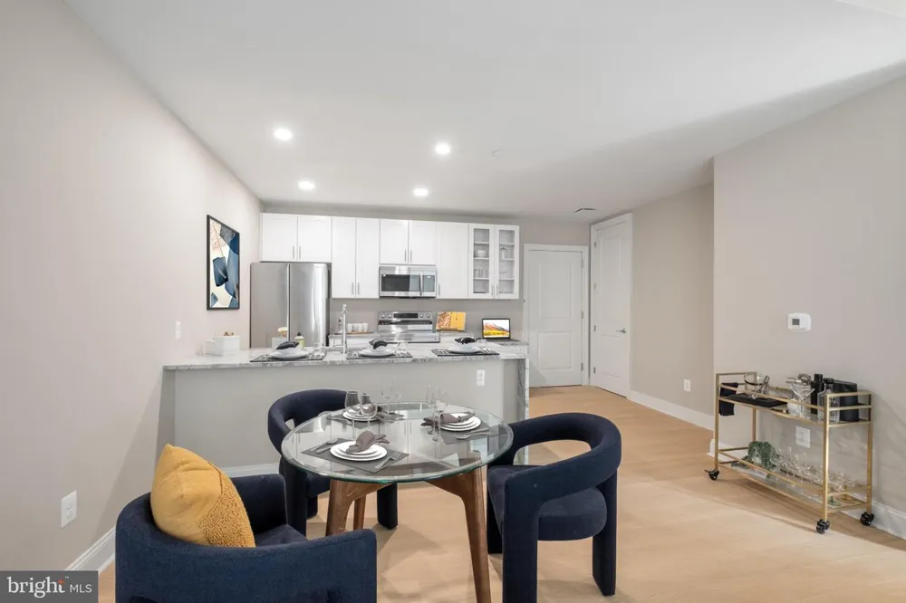 1601 CHERRY STREET #723 Philadelphia, PA 19102