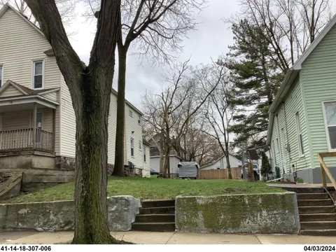 34 Quimby Street NE