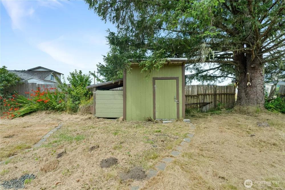 845 Schmid Road Grayland, WA 98547