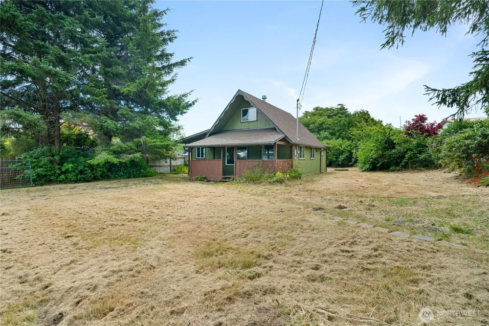 845 Schmid Road Grayland, WA 98547