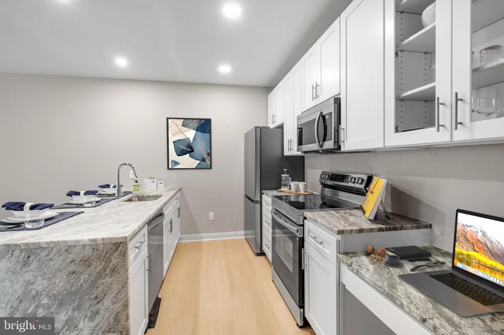 1601 CHERRY STREET #920 Philadelphia, PA 19102