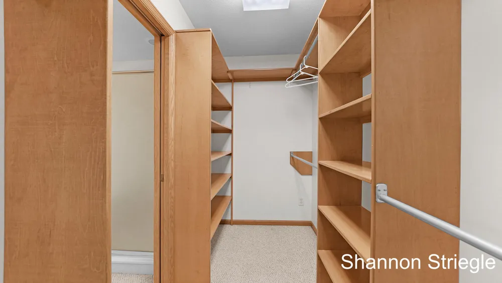 4864 Westshire Drive NW Comstock Park, MI 49321