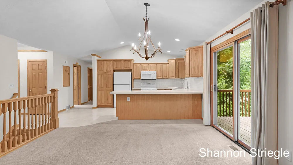 4864 Westshire Drive NW Comstock Park, MI 49321