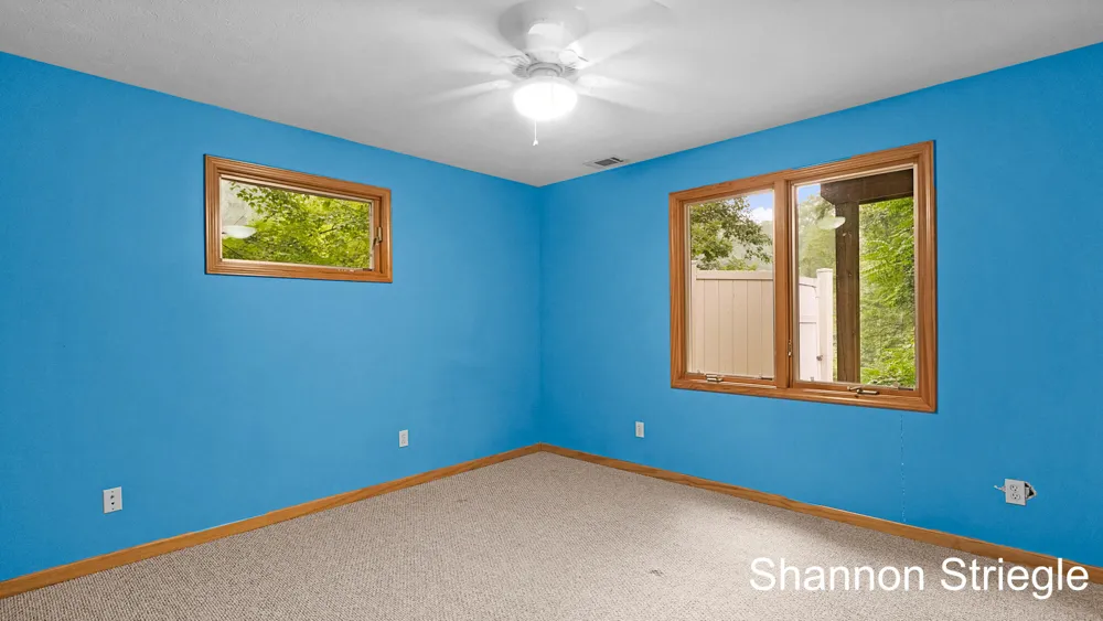 4864 Westshire Drive NW Comstock Park, MI 49321