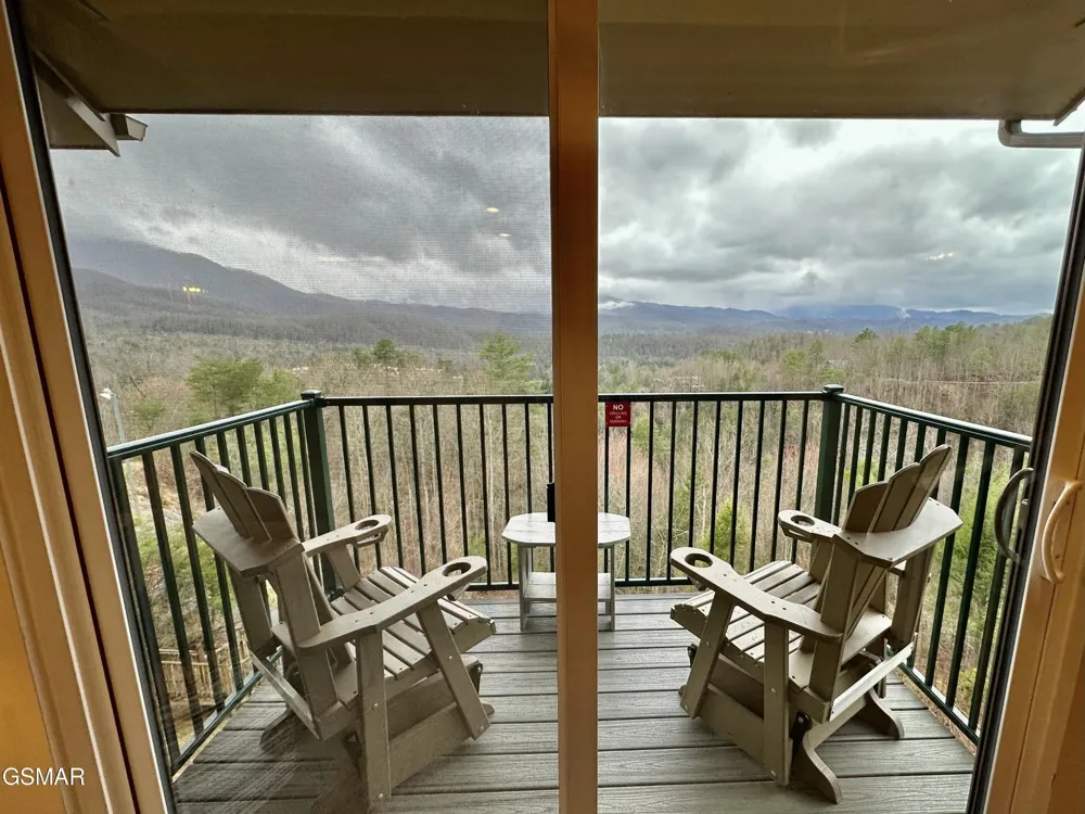 3710 Weber Road #E306 Gatlinburg, TN 37738