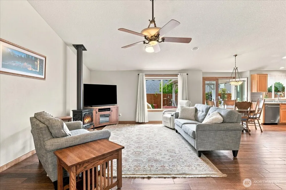 504 Lark Drive Ridgefield, WA 98642