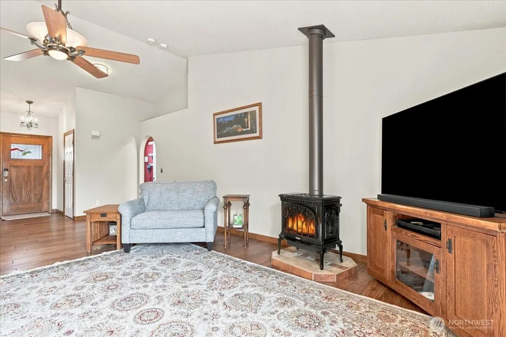 504 Lark Drive Ridgefield, WA 98642