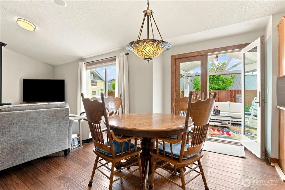 504 Lark Drive Ridgefield, WA 98642