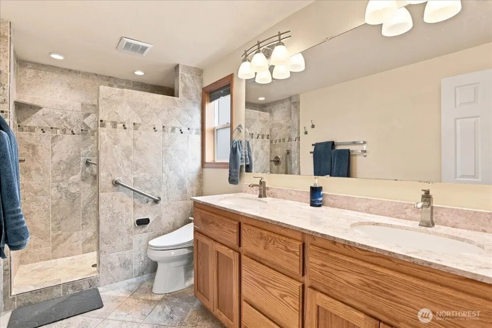 504 Lark Drive Ridgefield, WA 98642