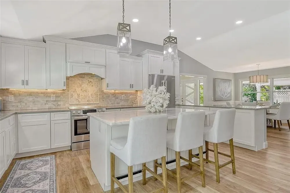 4852 FEATHERBED LANE Sarasota, FL 34242