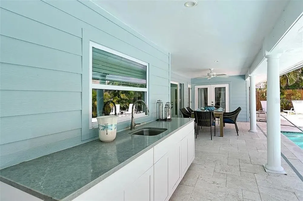 4852 FEATHERBED LANE Sarasota, FL 34242