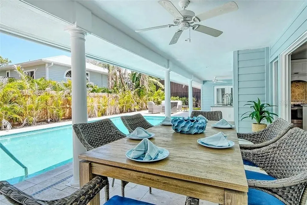4852 FEATHERBED LANE Sarasota, FL 34242