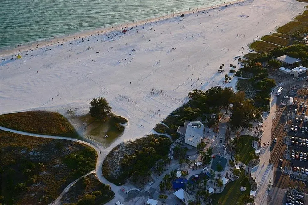 4852 FEATHERBED LANE Sarasota, FL 34242