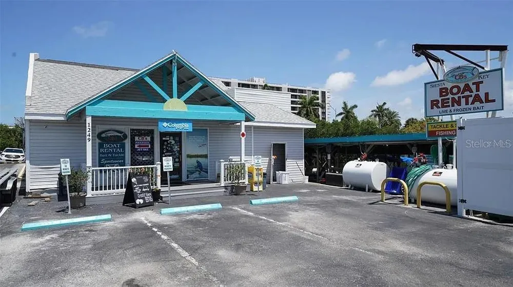 4852 FEATHERBED LANE Sarasota, FL 34242