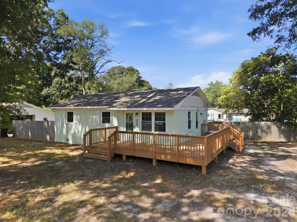 400 Olin Drive Waxhaw, NC 28173