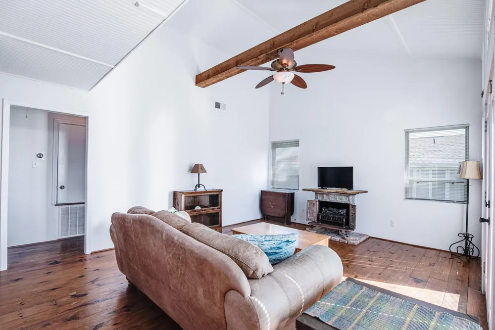 140 Ocean View Drive Crystal Beach, TX 77650