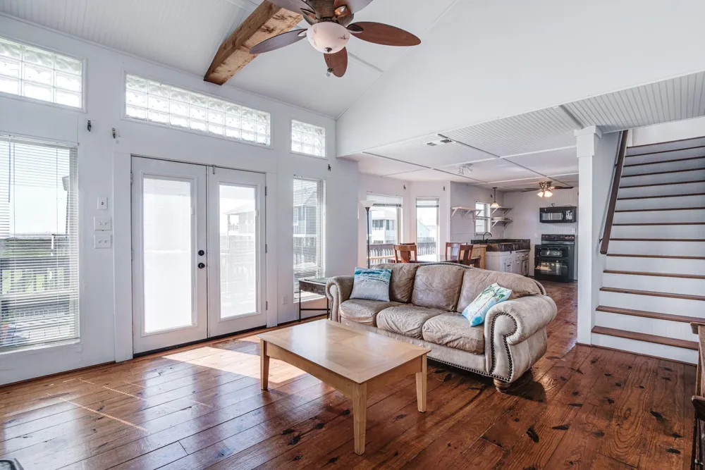 140 Ocean View Drive Crystal Beach, TX 77650
