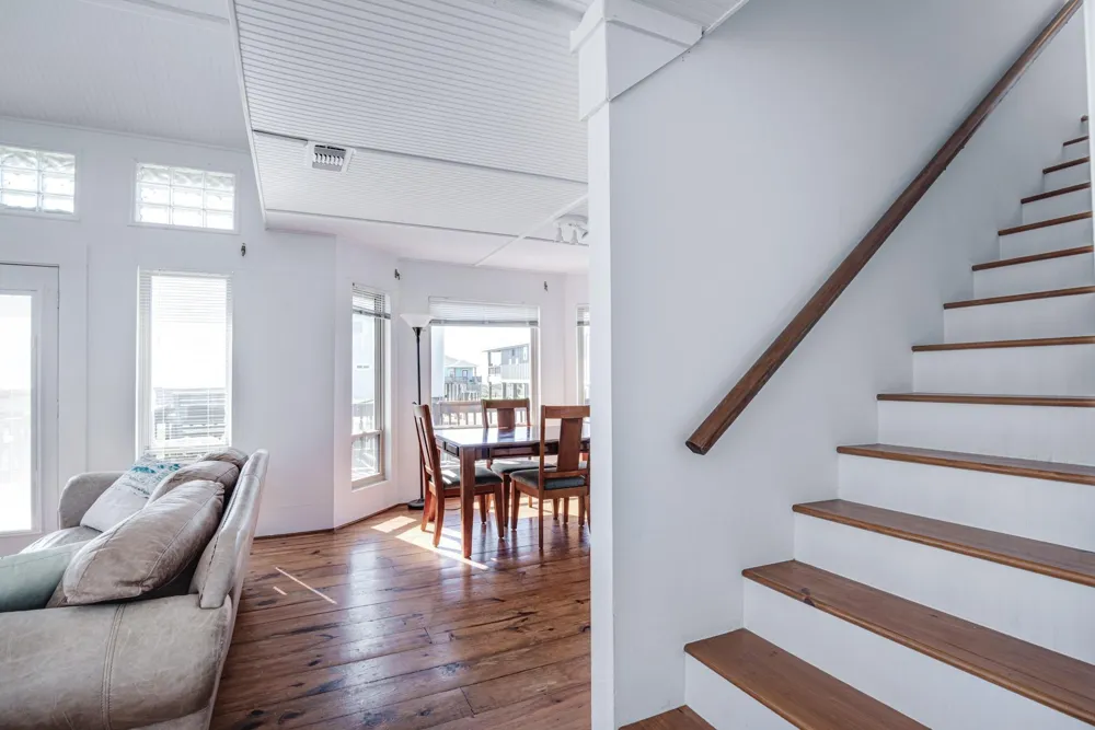 140 Ocean View Drive Crystal Beach, TX 77650