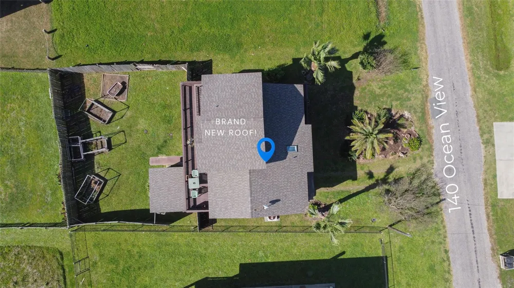 140 Ocean View Drive Crystal Beach, TX 77650