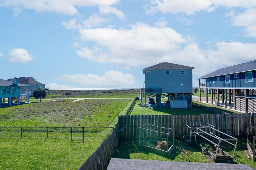 140 Ocean View Drive Crystal Beach, TX 77650