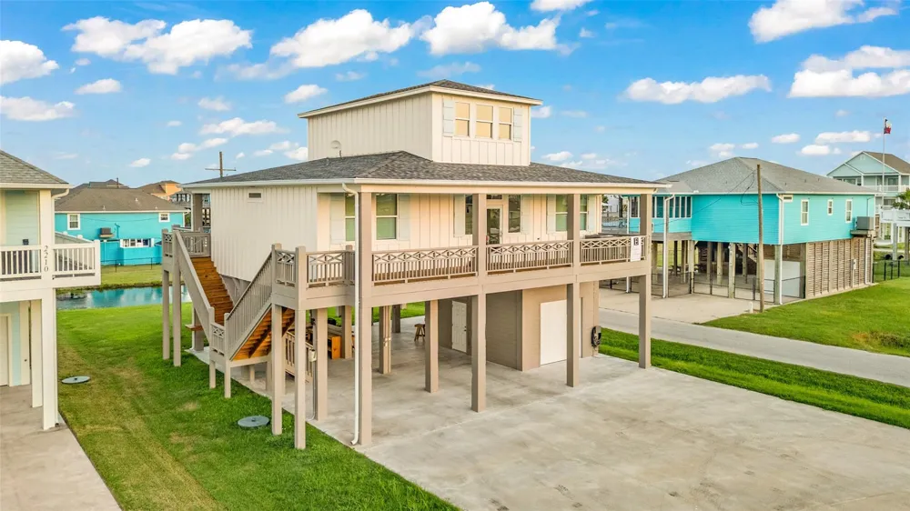 2200 Crab Street Crystal Beach, TX 77650