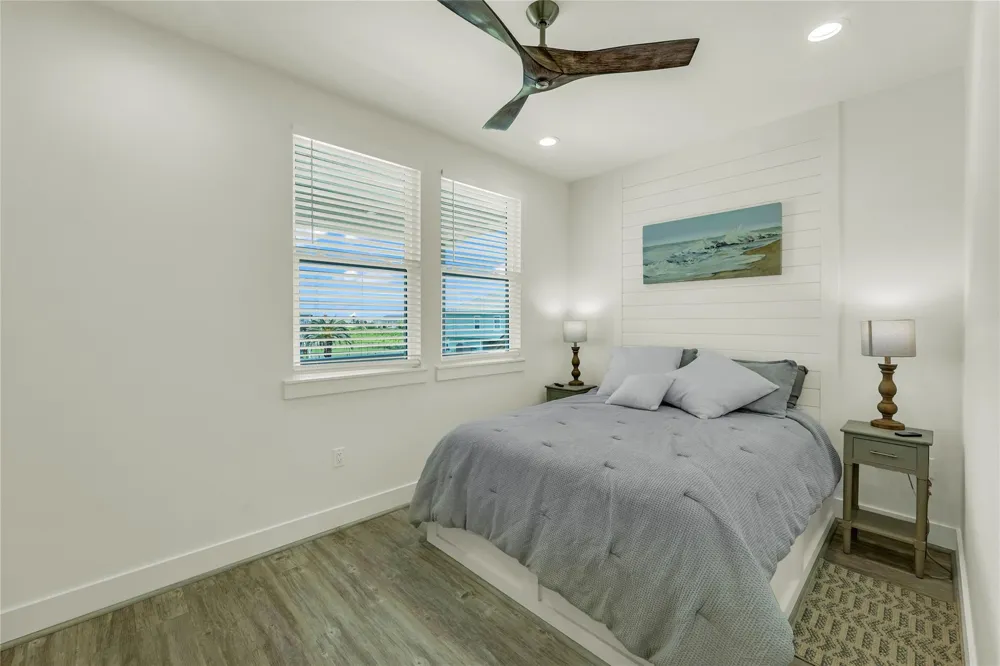 2200 Crab Street Crystal Beach, TX 77650