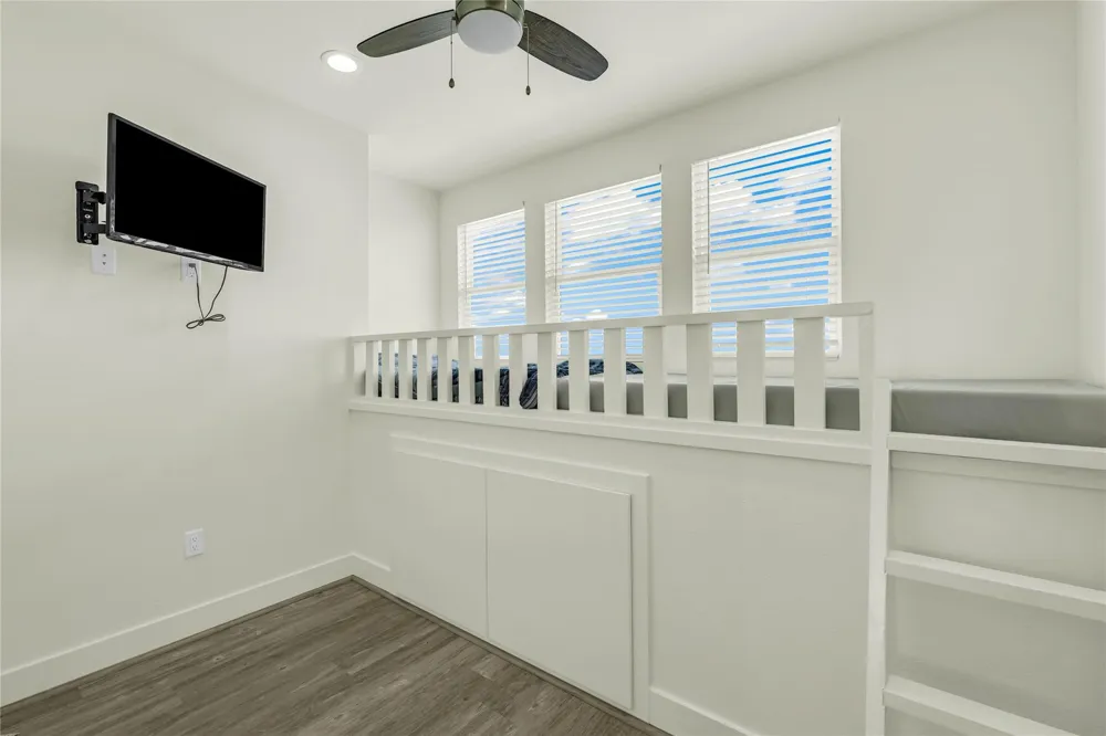 2200 Crab Street Crystal Beach, TX 77650